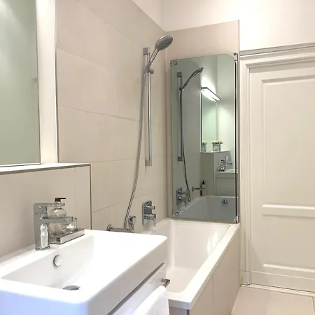 Fantastic Apartment In Prime Location - City Center West Berlijn Buitenkant foto